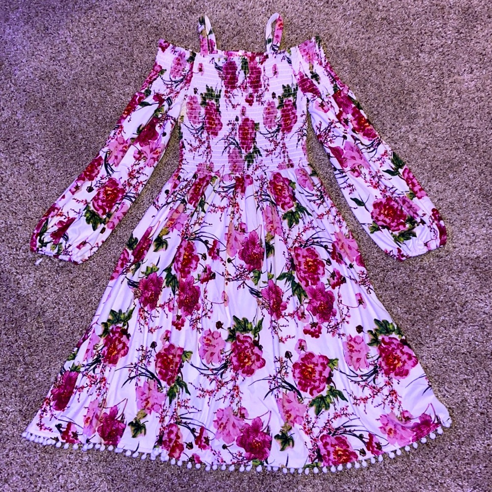 DRESS